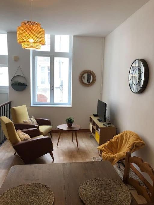 Appartement En Duplex A Auxonne Dış mekan fotoğraf