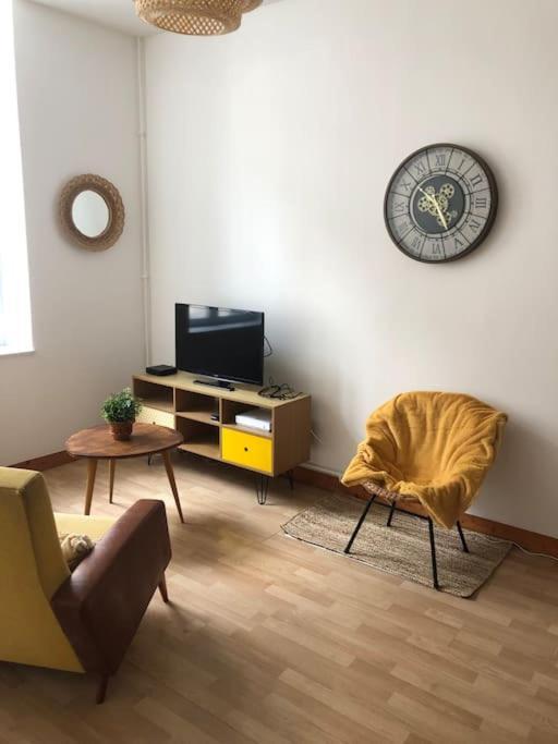 Appartement En Duplex A Auxonne Dış mekan fotoğraf
