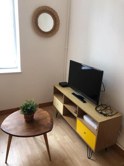 Appartement En Duplex A Auxonne Dış mekan fotoğraf